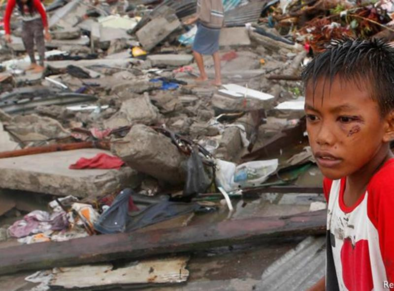Φιλιππίνες: Ξεπέρασαν τους 5.600 οι νεκροί από τον τυφώνα Χαϊγιάν