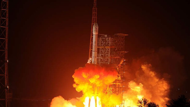 Κίνα: Εκτόξευσε το πρώτο της διαστημικό όχημα προς τη Σελήνη