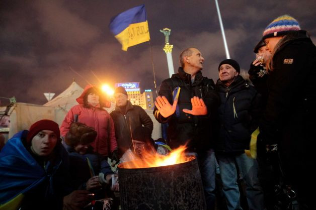 Ουκρανία: Εκατοντάδες χιλιάδες διαδηλωτές ζητούν την παραίτηση Γιανούκοβιτς