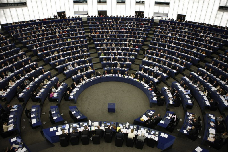 Ευρωκοινοβούλιο: Kαταπέλτης για τον ρόλο της τρόικας στην κρίση