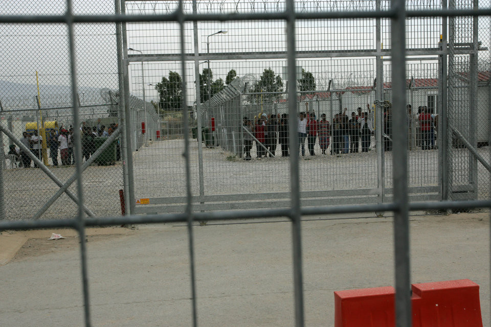Καταδίκη της Ελλάδας – Απάνθρωπες συνθήκες κράτησης μεταναστών