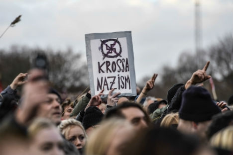 Απάντηση στους νεοναζί: Μαζική αντιφασιστική διαδήλωση στη Σουηδία