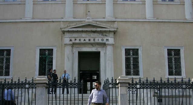 ΣτΕ: Νόμιμη η δυνατότητα του υπ. Ναυτιλίας να ορίζει πλαφόν για εισιτήρια