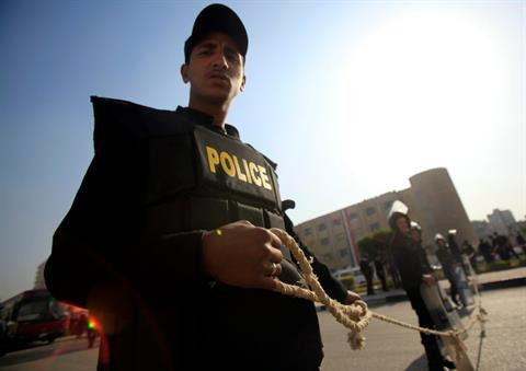 Αίγυπτος: Συλλήψεις οπαδών της Μουσουλμανικής Αδελφότητας για τρομοκρατία
