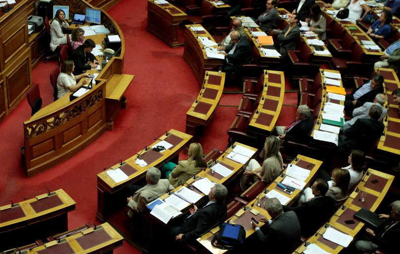Βουλή: Αντιπαράθεση για την ιδιωτικοποίηση ΑΔΜΗΕ – Κατατέθηκε το νομοσχέδιο