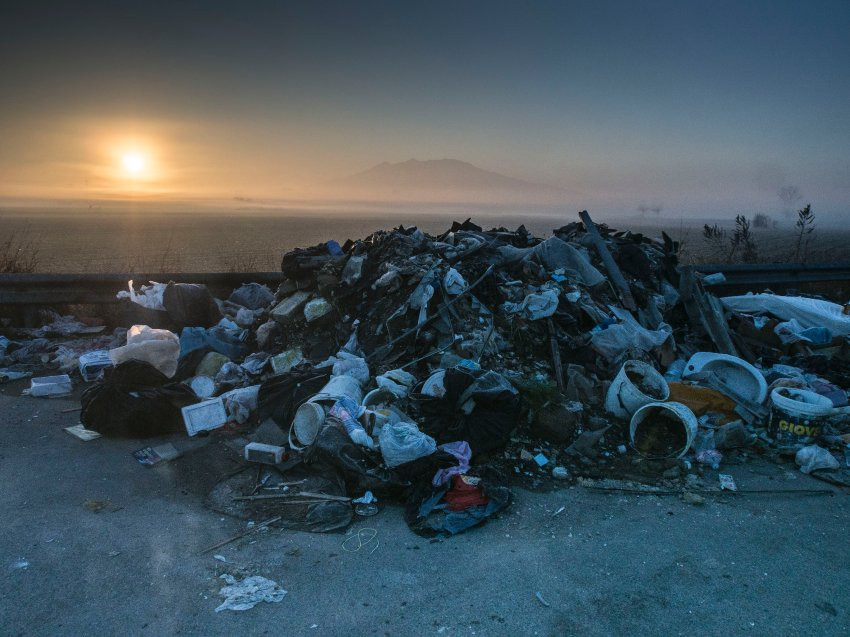 Τα σκουπίδια της μαφίας σκοτώνουν την Ιταλία