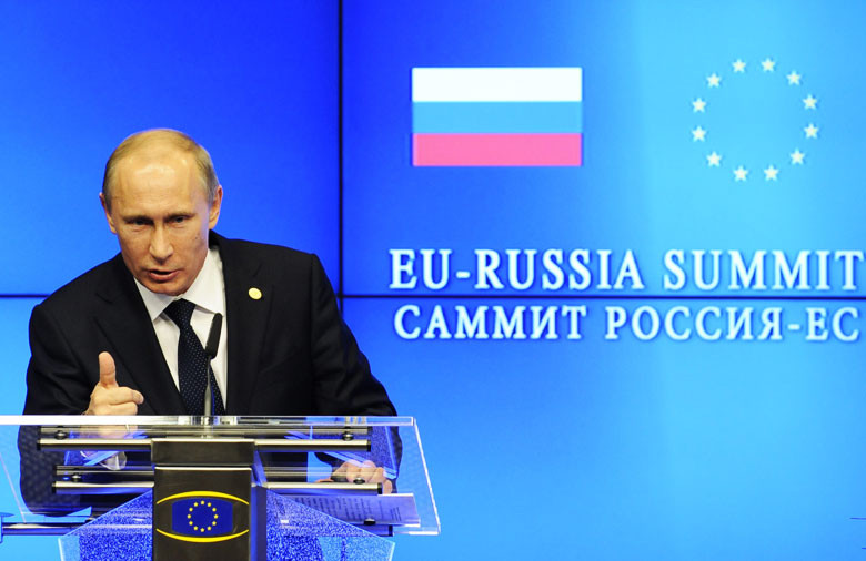 Πούτιν: Δεν μας νοιάζει ο Γιανουκόβιτς, αλλά η Ουκρανία