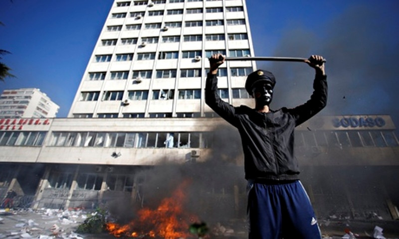 Βοσνία: «Δεν είναι πια μια εξέγερση,είναι μια κοινωνική επανάσταση». Του Γ. Μητραλιά