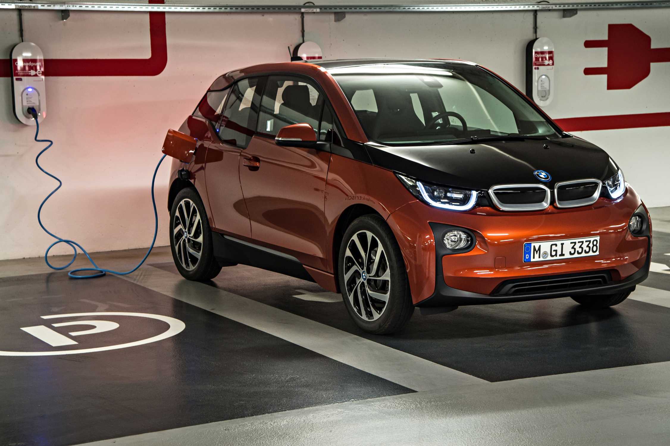 Tο νέο ηλεκτρικό BMW i3 διαθέσιμο για test drive στο Golden Hall