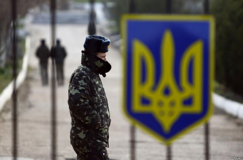 Κριμαία: Ρωσικές δυνάμεις κατέλαβαν ακόμη μία ουκρανική βάση