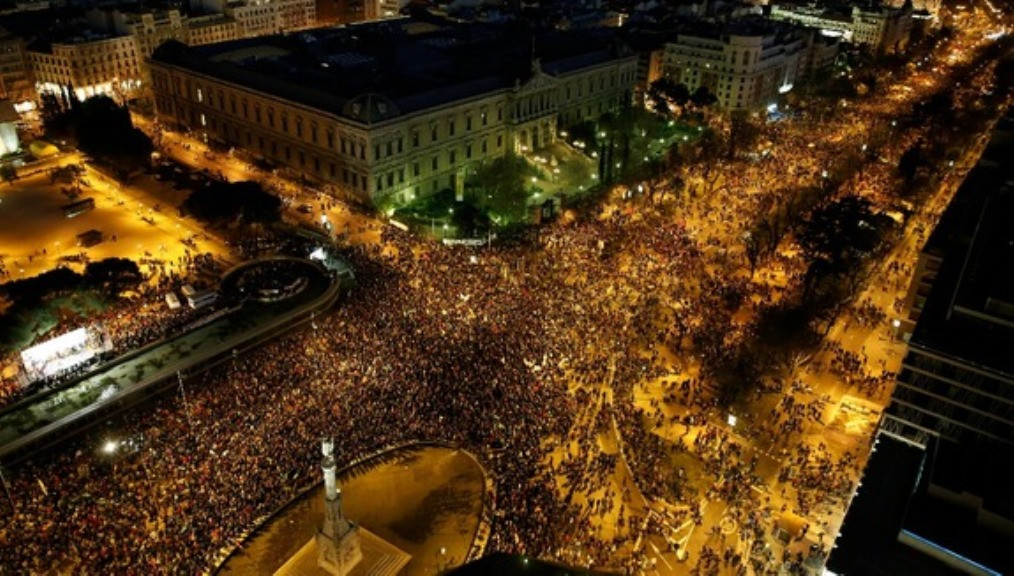 Μαδρίτη: Εκατομμύρια διαδηλωτές στις Πορείες της Αξιοπρέπειας
