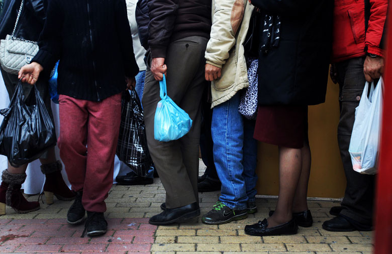 Success Story: Πρώτη στη φτώχεια η Ελλάδα