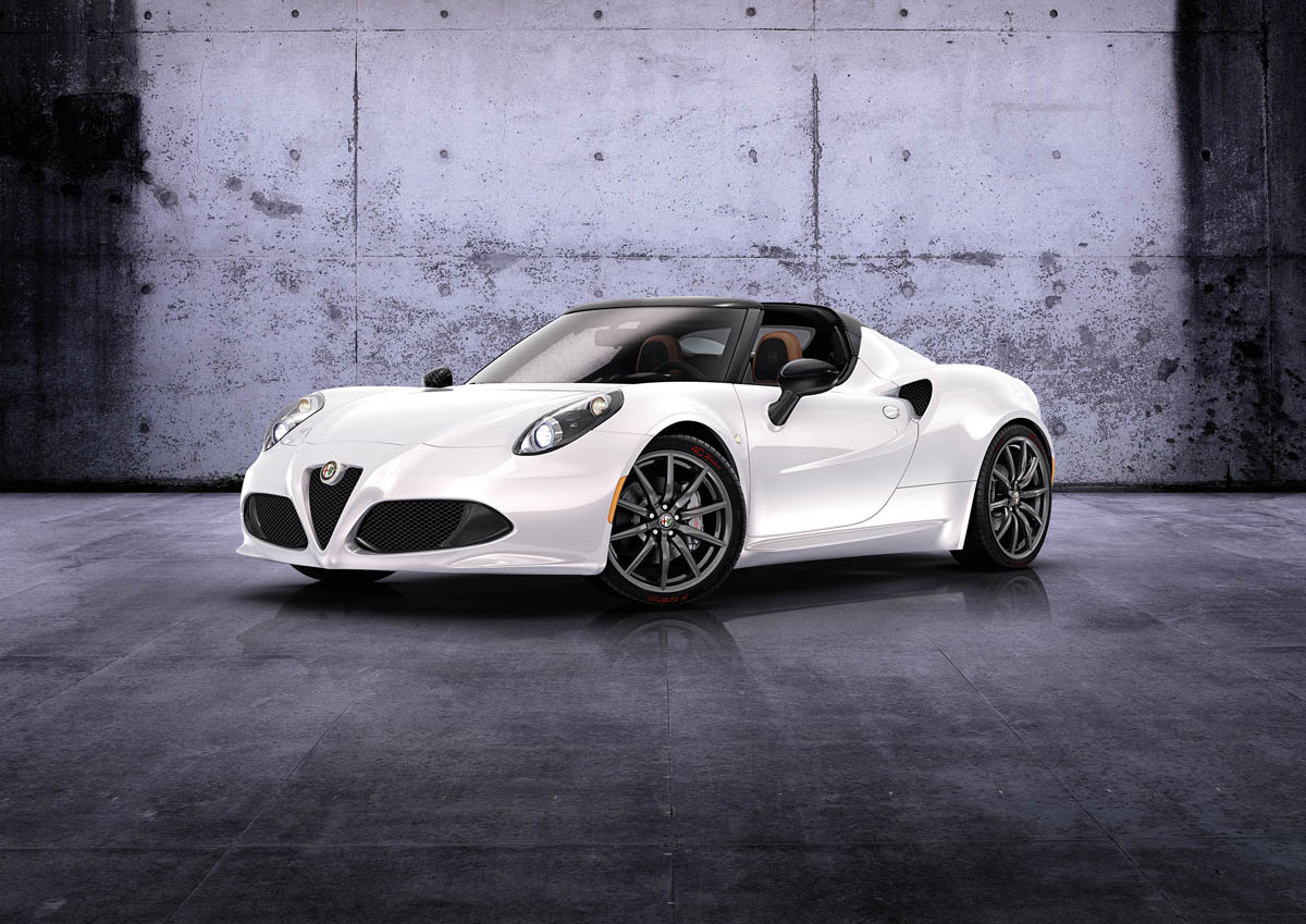 Αρχές του 2015 η Alfa Romeo 4C Spider