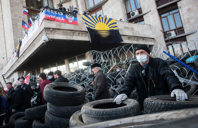 Ουκρανία: Τελεσίγραφο στους φιλορώσους για τερματισμό των καταλήψεων