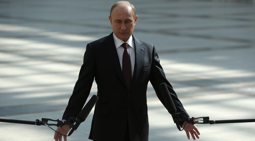 Μόσχα: Παράλογη η απειλή κυρώσεων στην περιουσία του Πούτιν στην Ελβετία