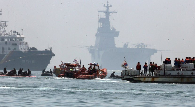 Ν. Κορέα: Μαρτυρία ότι το πλήρωμα είχε εντολή να εγκαταλείψει το πλοίο