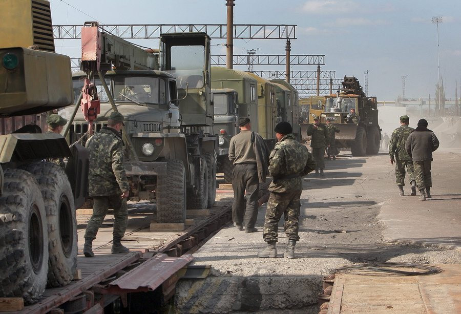 Με στρατιωτικές ασκήσεις απαντά η Μόσχα στην ουκρανική «αντιτρομοκρατική επιχείρηση»