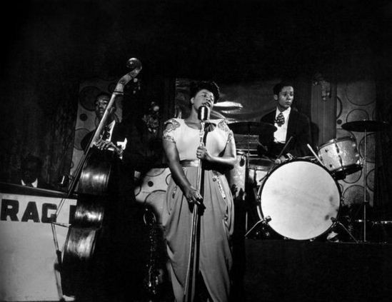 Ella Fitzgerald: Η Μεγάλη Κυρία της Τζαζ