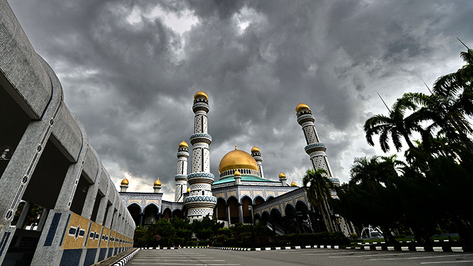 Η ισλαμική Σαρία στο Μπρουνέϊ απειλεί θεμελιώδη δικαιώματα