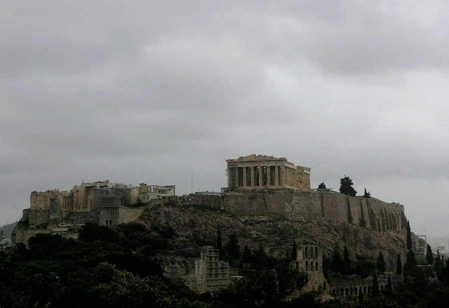 Le Monde: Η Ελλάδα πάει καλύτερα, οι Έλληνες  όχι τόσο