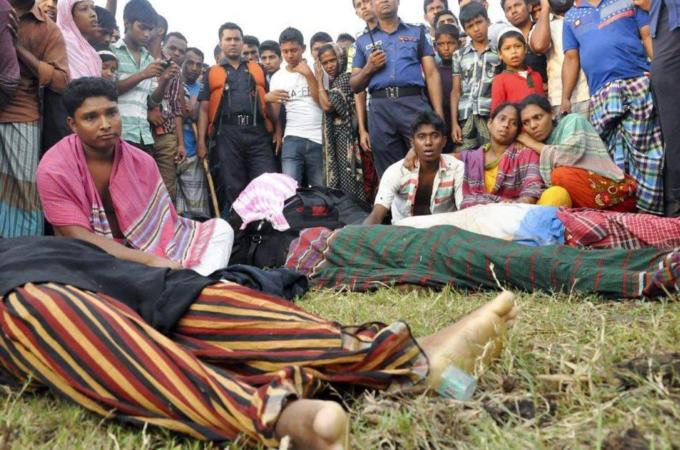 Μπαγκλαντές: Δεκάδες νεκροί και αγνοούμενοι από βύθιση πλοίου