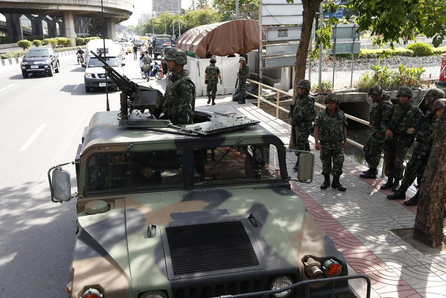Στρατιωτικός νόμος επιβλήθηκε στην Ταϊλάνδη