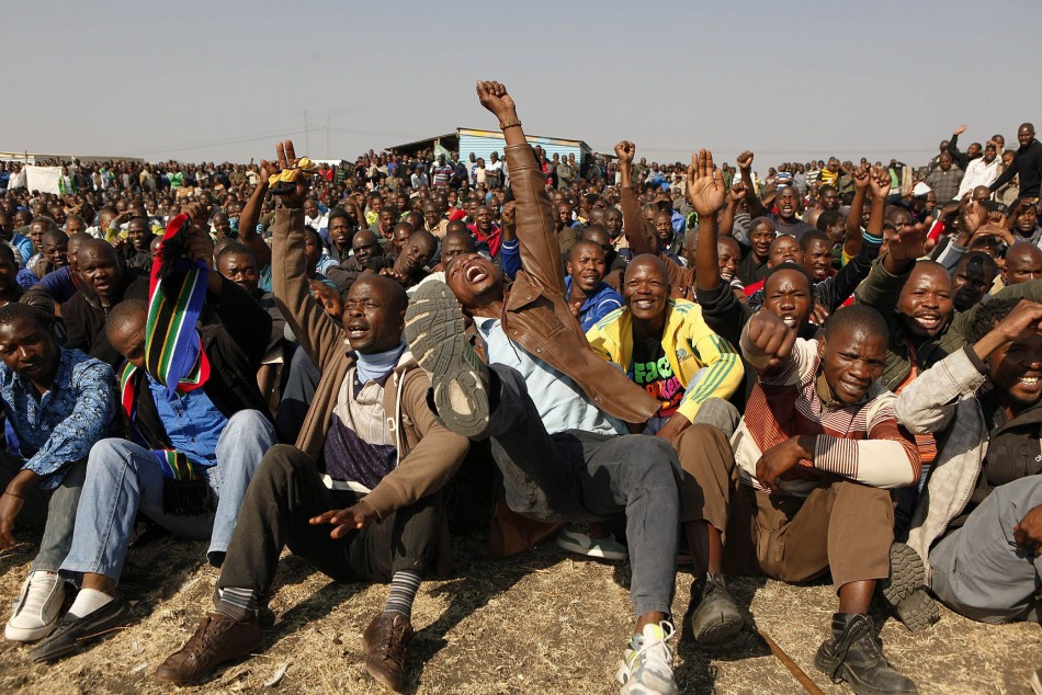 Νότια Αφρική: Αυξήσεις για τους μεταλλωρύχους μετά από πέντε μήνες απεργία