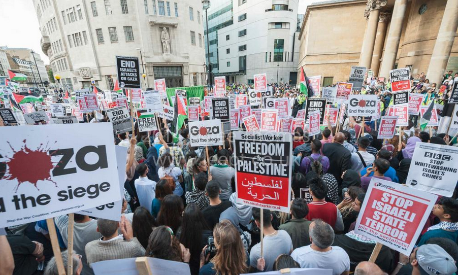 «BBC ντροπή!»: Διαδηλώσεις για την κάλυψη των γεγονότων στη Γάζα