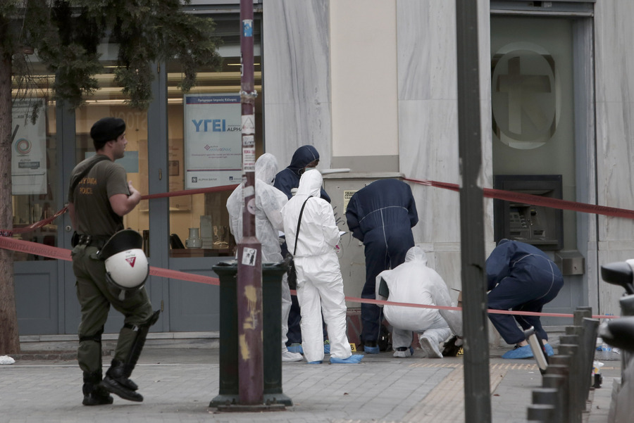 Πέντε προσαγωγές και έρευνες για τις γιάφκες του Μαζιώτη