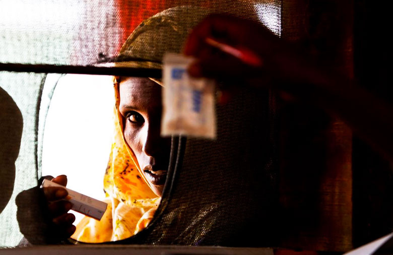 Απόφαση Ορόσημο: Αναστολή απέλασης Κενυάτισσας που κινδυνεύει με κλειτοριδεκτομή