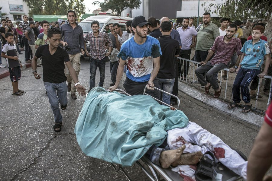Βομβαρδίστηκαν νοσοκομείο και παιδότοπος στη Γάζα