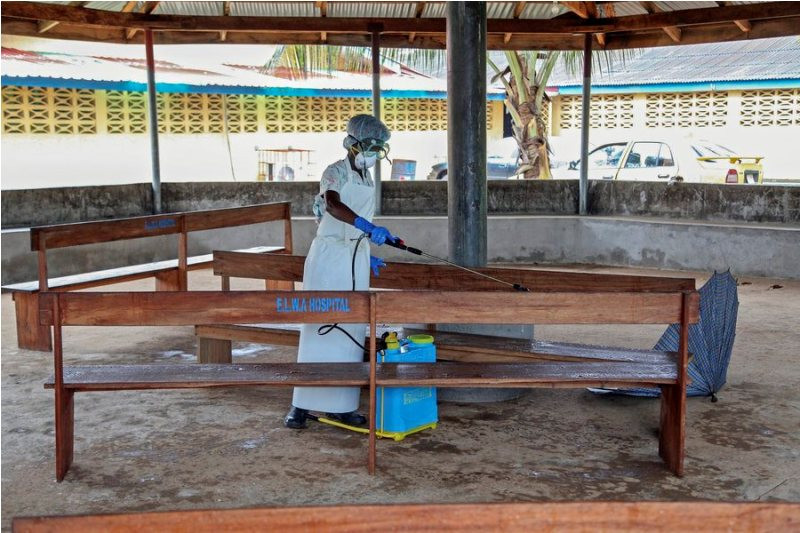 Έκτακτα μέτρα για τον ιό Έμπολα σε Λιβερία και Σιέρα Λεόνε