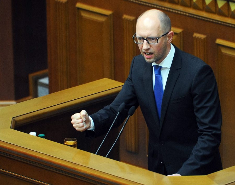 Απέρριψε την παραίτηση Γιάτσενιουκ το Ουκρανικό Κοινοβούλιο