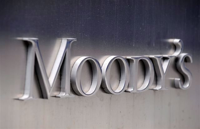 Moody’s: Κορύφωση του ελληνικού χρέους το 2014