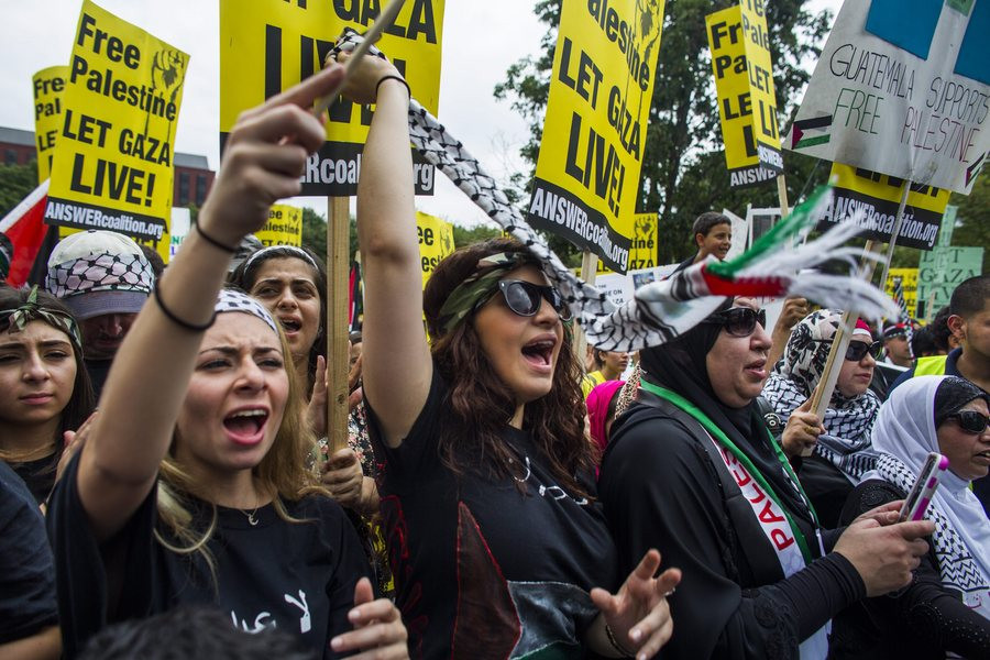 Διαδηλώσεις υπέρ των Παλαιστινίων έξω από το Λευκό Οίκο και σε όλο τον κόσμο