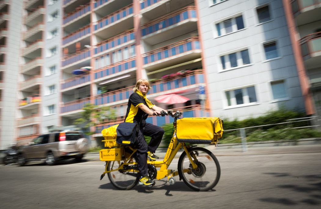 Τα ηλεκτρικά ποδήλατα σεργιανίζουν την Ευρώπη