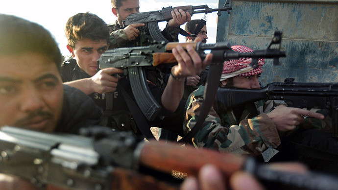 Παραδοχή Ολάντ πως η Γαλλία έδινε όπλα σε Σύρους αντάρτες