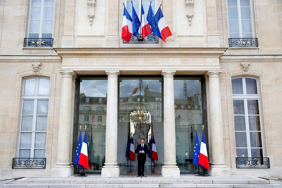 Πρώην τραπεζίτης του  Ρότσιλντ ο Γάλλος υπουργός Οικονομίας