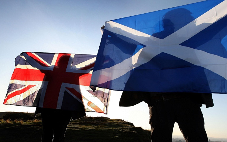 Σκωτία: Προβάδισμα στο «Ναι» λίγο πριν το δημοψήφισμα ανεξαρτησίας