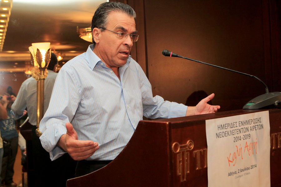 Ντινόπουλος: Εγώ δεν γεννήθηκα υπουργός, ούτε βουλευτής