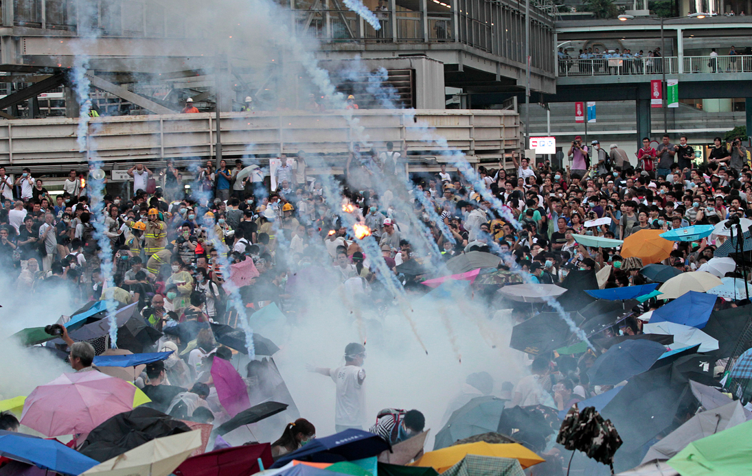 Το «κίνημα της ομπρέλας» κατακλύζει το Χονγκ Κονγκ