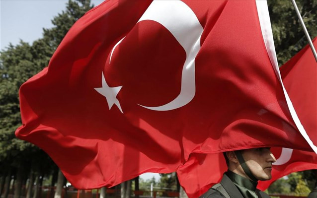 Τουρκία: Μπρος γκρεμός και πίσω ρέμα…