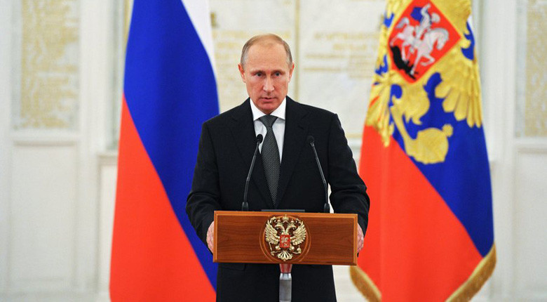 Forbes: Ο κραταιός Πούτιν και η «σιδηρά» Μέρκελ