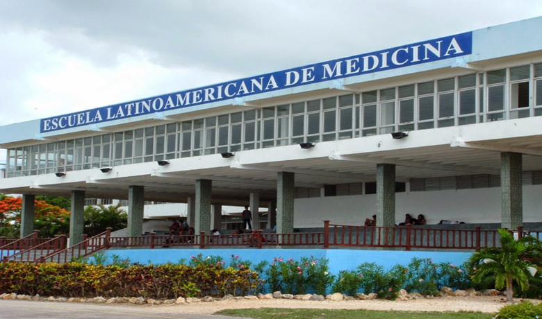 Ιατρική Σχολή στην Κούβα: ένα επαναστατικό όνειρο έγινε πραγματικότητα