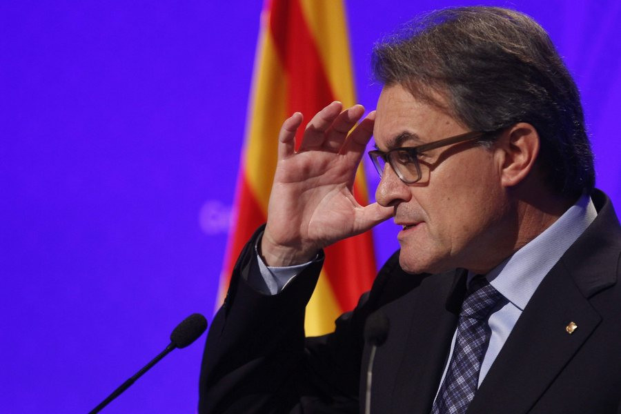 Δίωξη στον πρόεδρο της Καταλονίας για το συμβολικό δημοψήφισμα ανεξαρτησίας