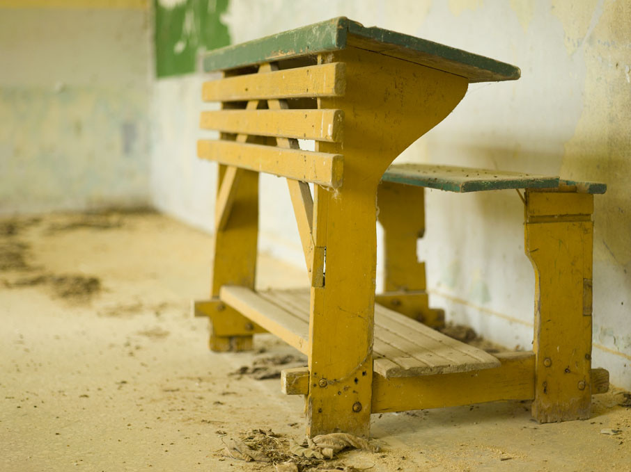 Ένα φωτογραφικό οδοιπορικό σε εγκαταλελειμμένα σχολεία από όλη την Ελλάδα