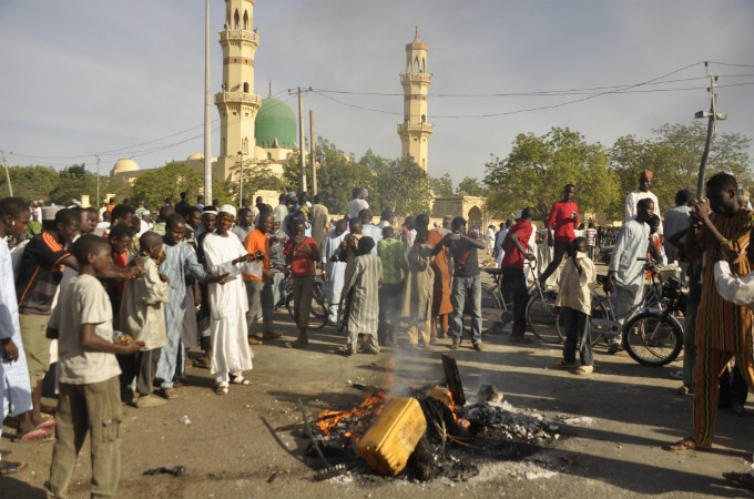 Σφαγή στη Νιγηρία: Πάνω από 100 νεκροί σε βομβιστική επίθεση σε τζαμί