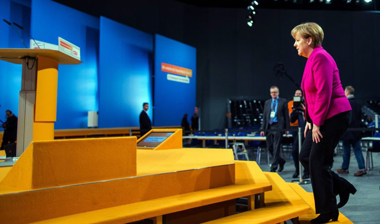 Απόλυτη Κυρίαρχος: Με 96,7% η Μέρκελ επανεξελέγη πρόεδρος των Χριστιανοδημοκρατών