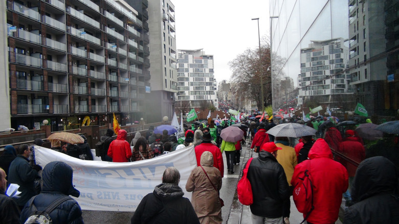 Μαζική πορεία στις Βρυξέλλες ενάντια στη λιτότητα