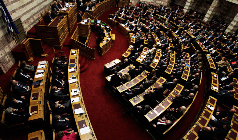 Αποχώρηση ΣΥΡΙΖΑ και ΚΚΕ από Βουλή: Σε δύο νομοσχέδια κατατέθηκαν 132 τροπολογίες